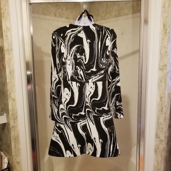NWT size S, Zara black white jacquard knit sweater dress - Picture 2 of 9